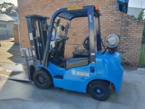 Forklift course Brisbane - blue forklift