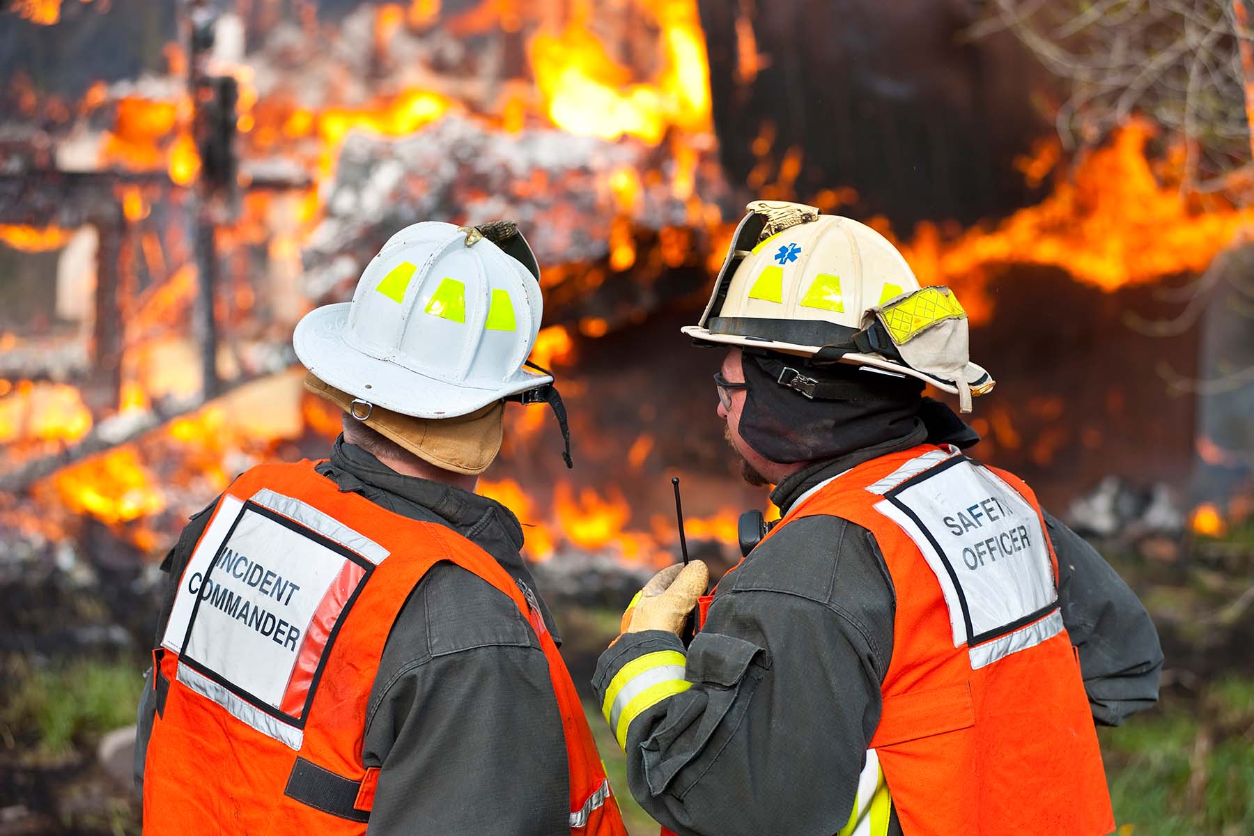 Fire Commander é estratégia com bombeiros